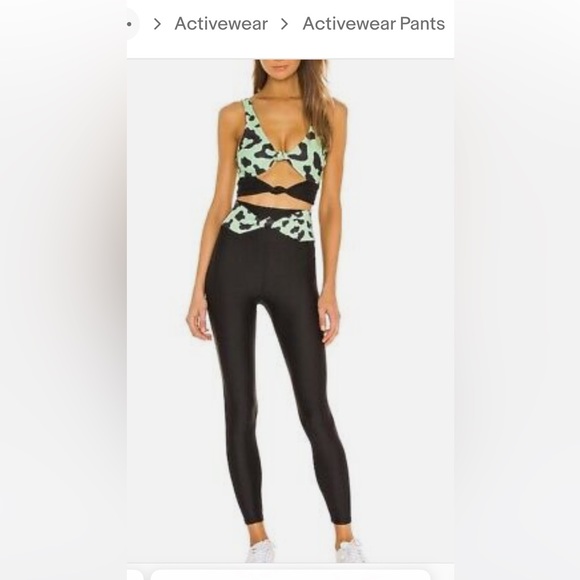 Beach Riot Knot Legging in Green Leopard - Picture 1 of 3